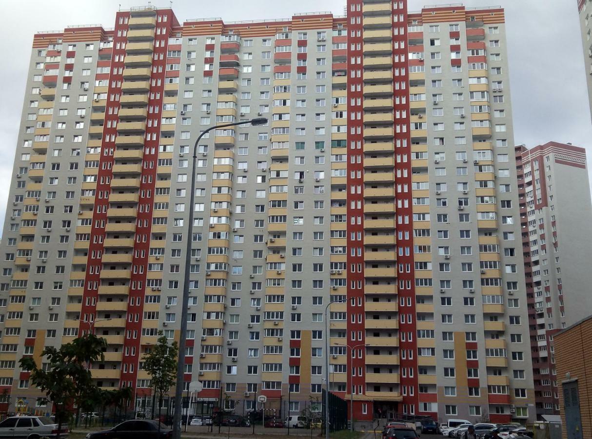 Просторные Апартаменты Бариса Гмыри 14Б Kiev Bagian luar foto